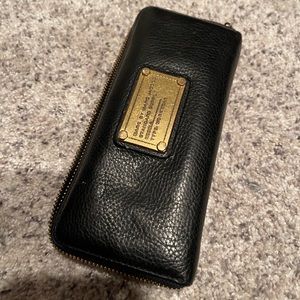 Marc Jacobs wallet